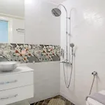 Luxurious Retreat アルゴストリオン