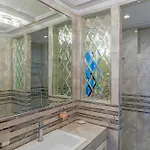 Luxurious Retreat Apartment