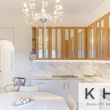 Apartment Luxurious Retreat In Argostoli. An Elegant Way Of Living!