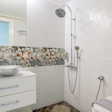 Luxurious Retreat アルゴストリオン
