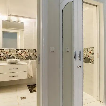 Daire Luxurious Retreat