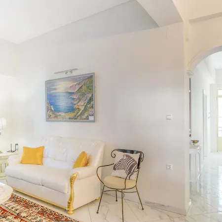 Luxurious Retreat Apartament *