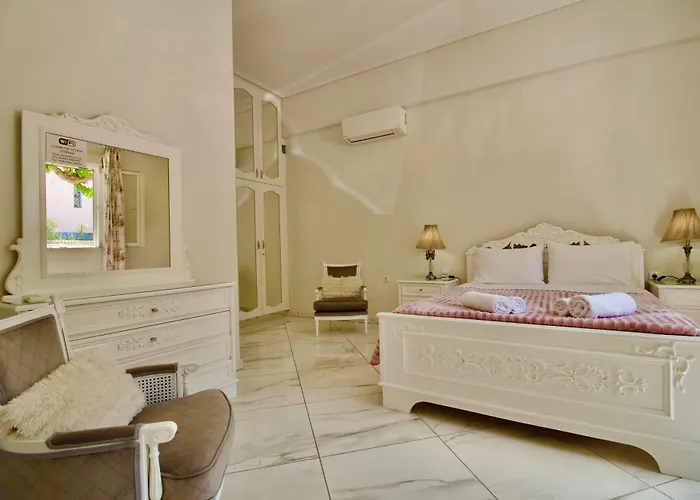 Luxurious Retreat *