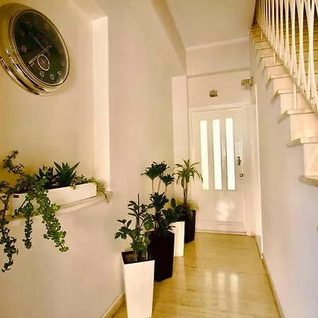 Luxurious Retreat *